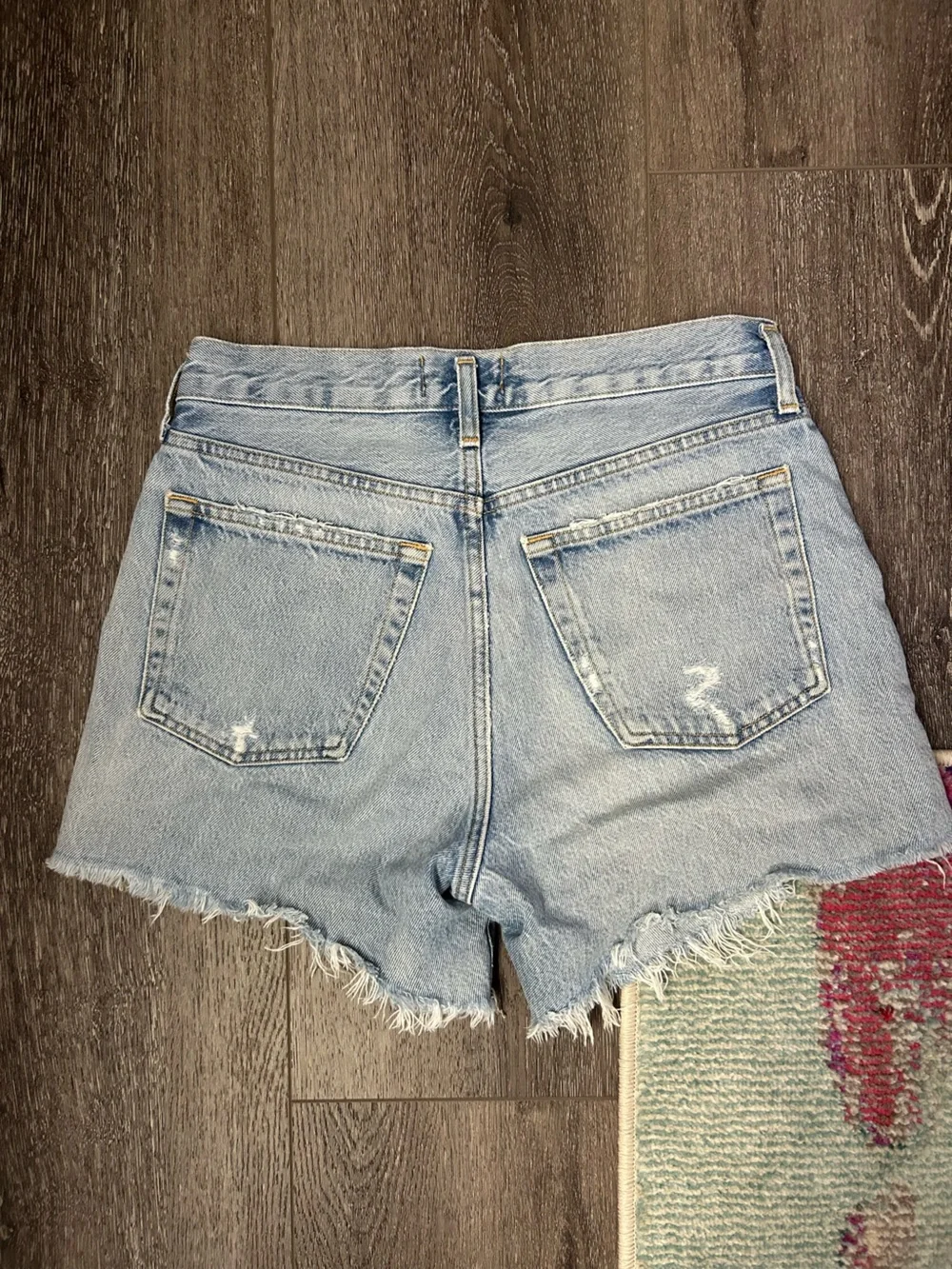 Agolde Parker Long Distressed Denim Shorts in Swapmeet - Picture 4 of 5